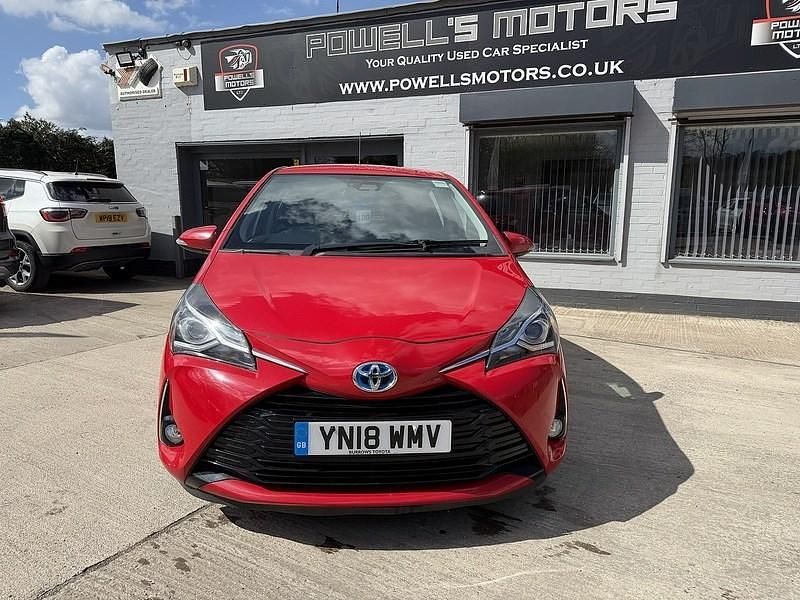 Used Toyota Yaris Hybrid 2018 Red Hatchback
