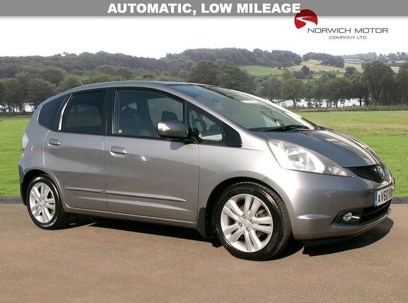 Used Honda Jazz EX 100 HP (73 kW) 2010 Silver Hatchback