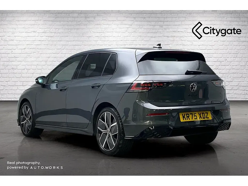 Used VW Golf VIII 150 HP (110 kW) 2025