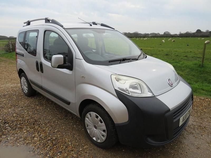 Used Fiat Qubo Active 74 HP (54 kW) 2011 Silver MPV