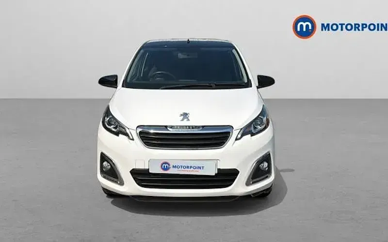 Used Peugeot 108 Allure 72 HP (52 kW) 2021 White Hatchback