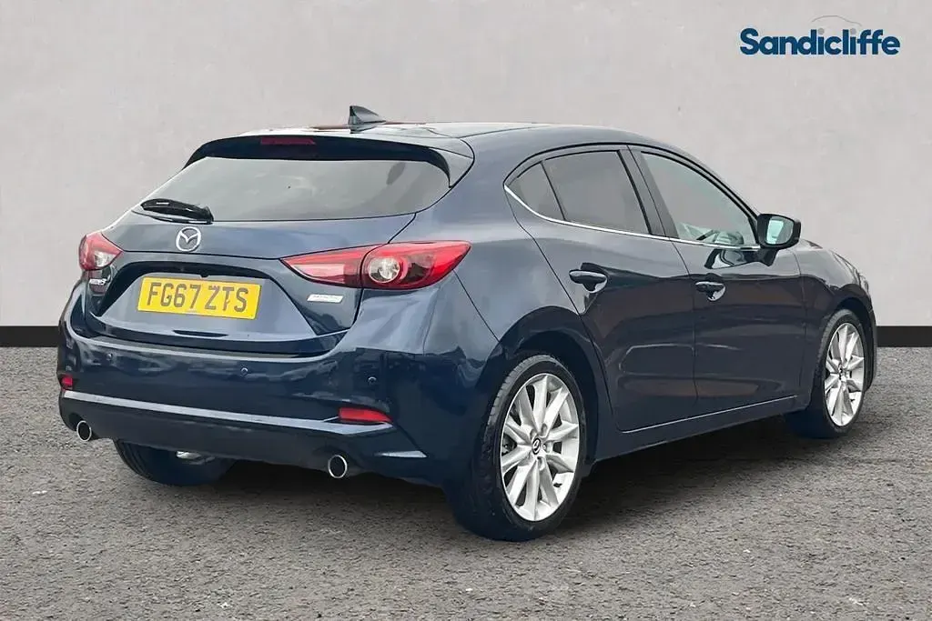 Used Mazda 3 Inclusive 2017 Blue Hatchback