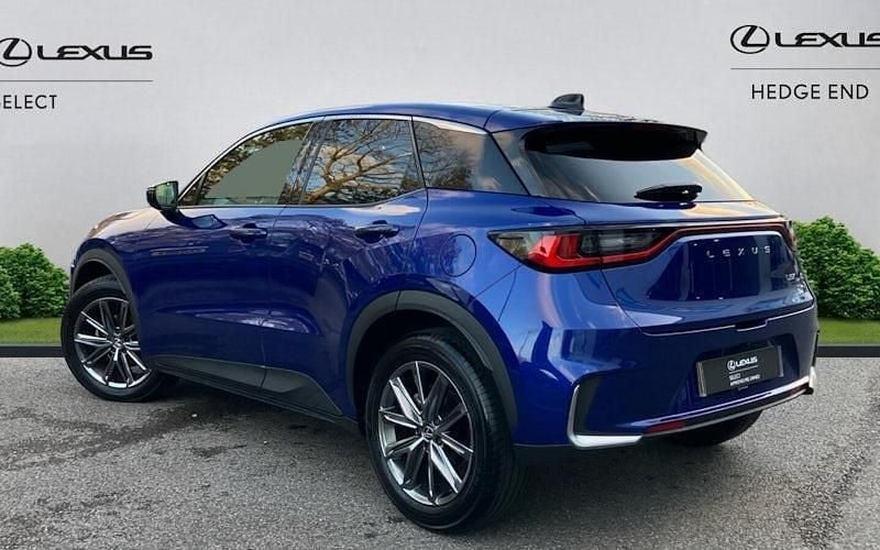 Used Lexus LBX 136 HP (100 kW) 2026 SUV