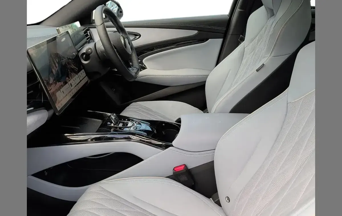 Used BYD Seal Design 230 kW (313 HP) 2025 White Sedan