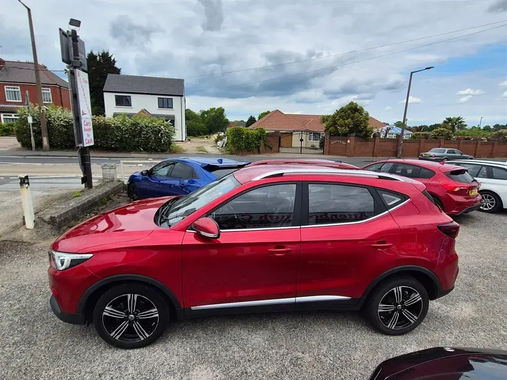 Used MG ZS Exclusive 106 HP (77 kW) 2019 Red SUV