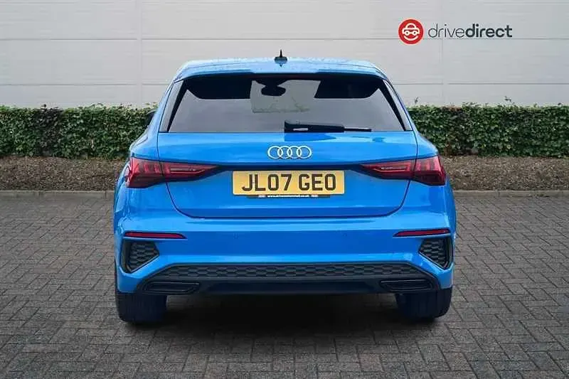 Used Audi A3 Sportback 150 HP (110 kW) 2022 Blue Hatchback