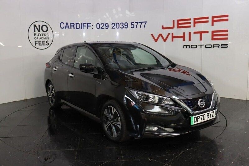Black Used 2020 Nissan Leaf N-Connecta Hatchback | £9,488 (Good price) - Image 1/4