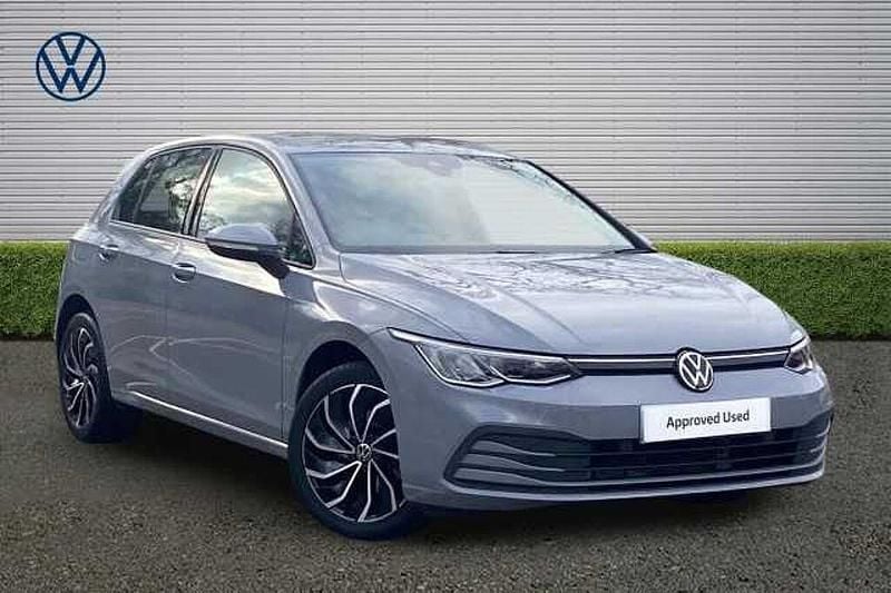 Used VW Golf VIII Life 110 HP (80 kW) 2023 Grey Hatchback