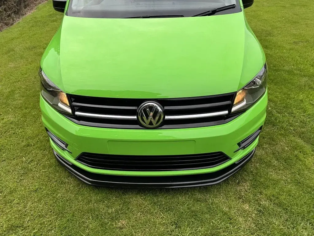 Used VW Caddy Trendline 125 HP (91 kW) 2019 White MPV