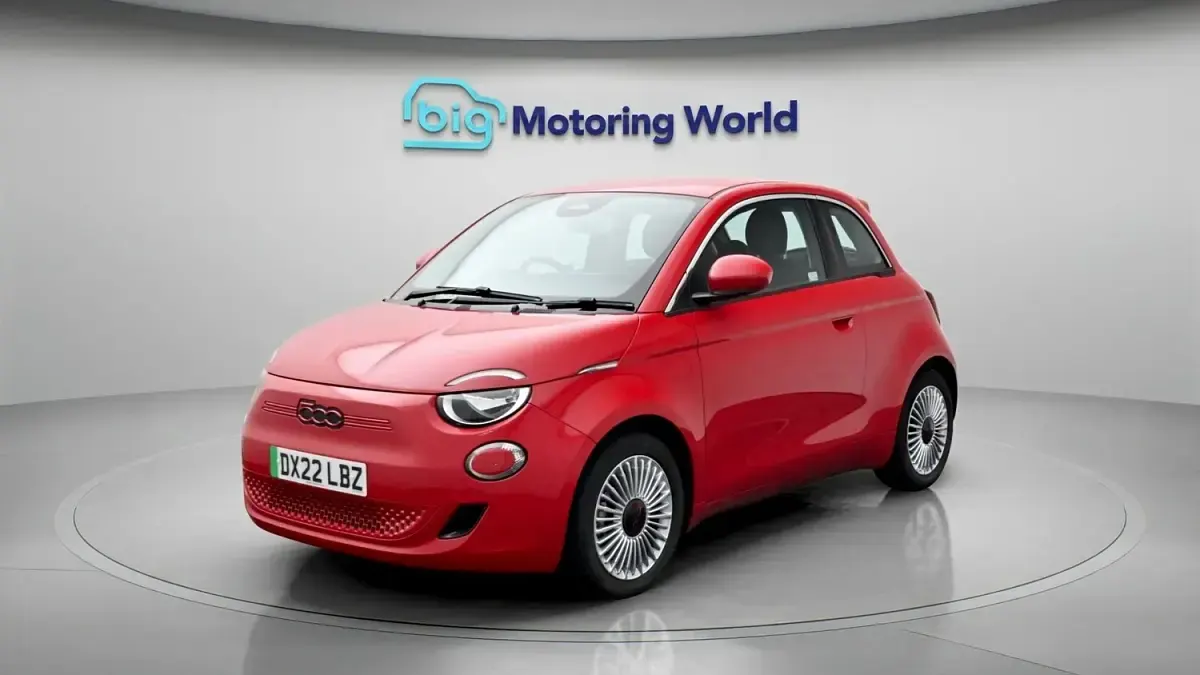 Used Fiat 500e Red 69 kW (95 HP) 2022 Red Hatchback