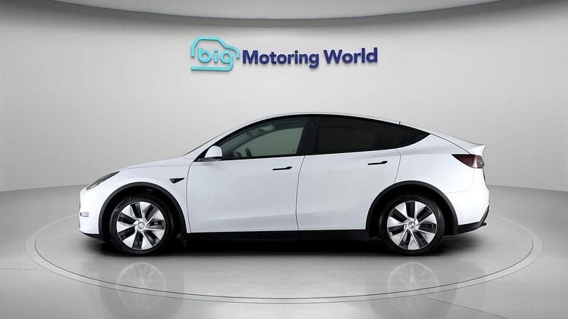 Used Tesla Model Y Long Range AWD 378 kW (514 HP) 2022 White SUV