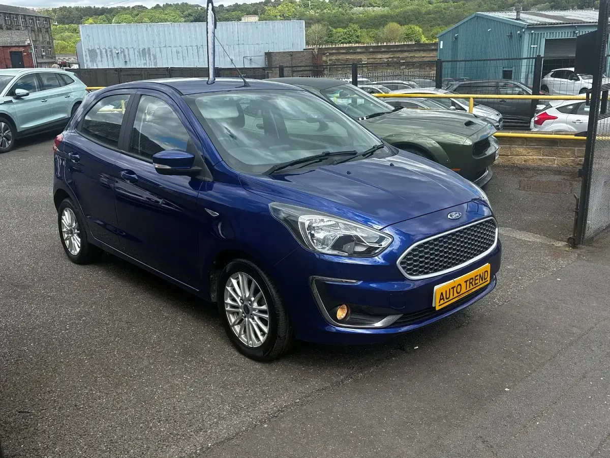 Used Ford Ka Plus Zetec 84 HP (61 kW) 2019 Blue Hatchback