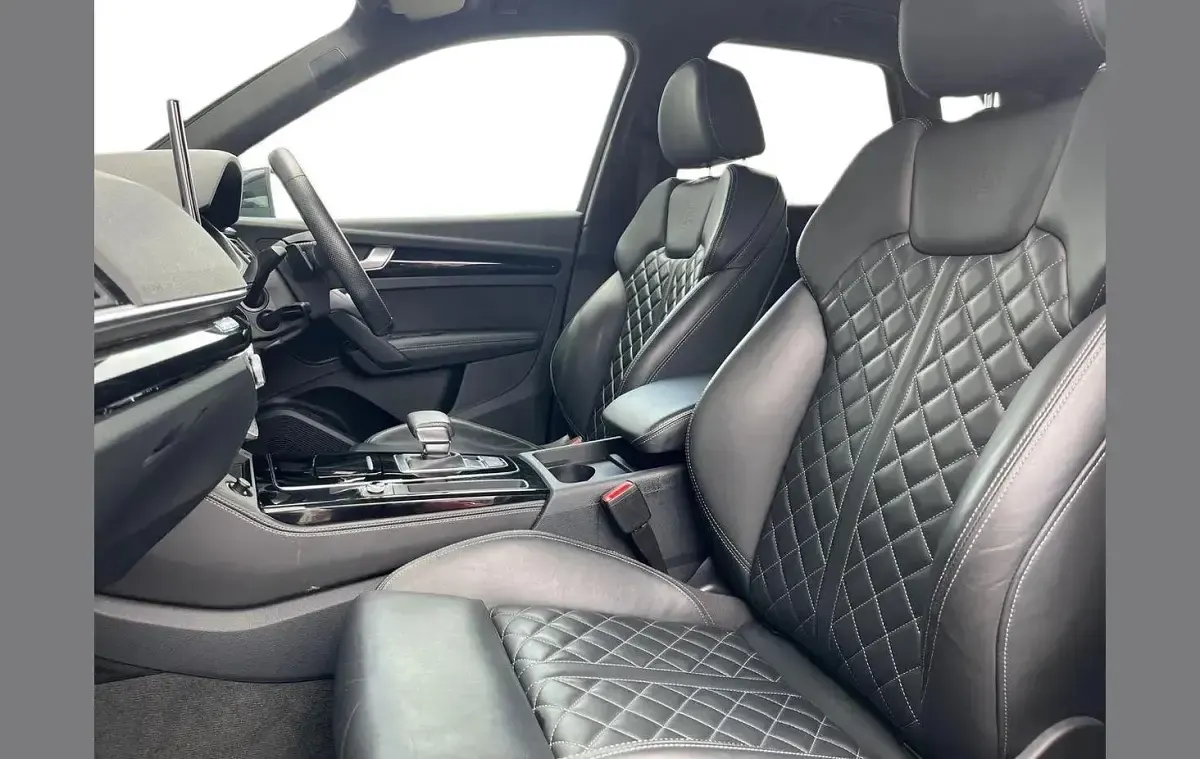Used Audi Q5 Comfort 200 HP (147 kW) 2022 White SUV
