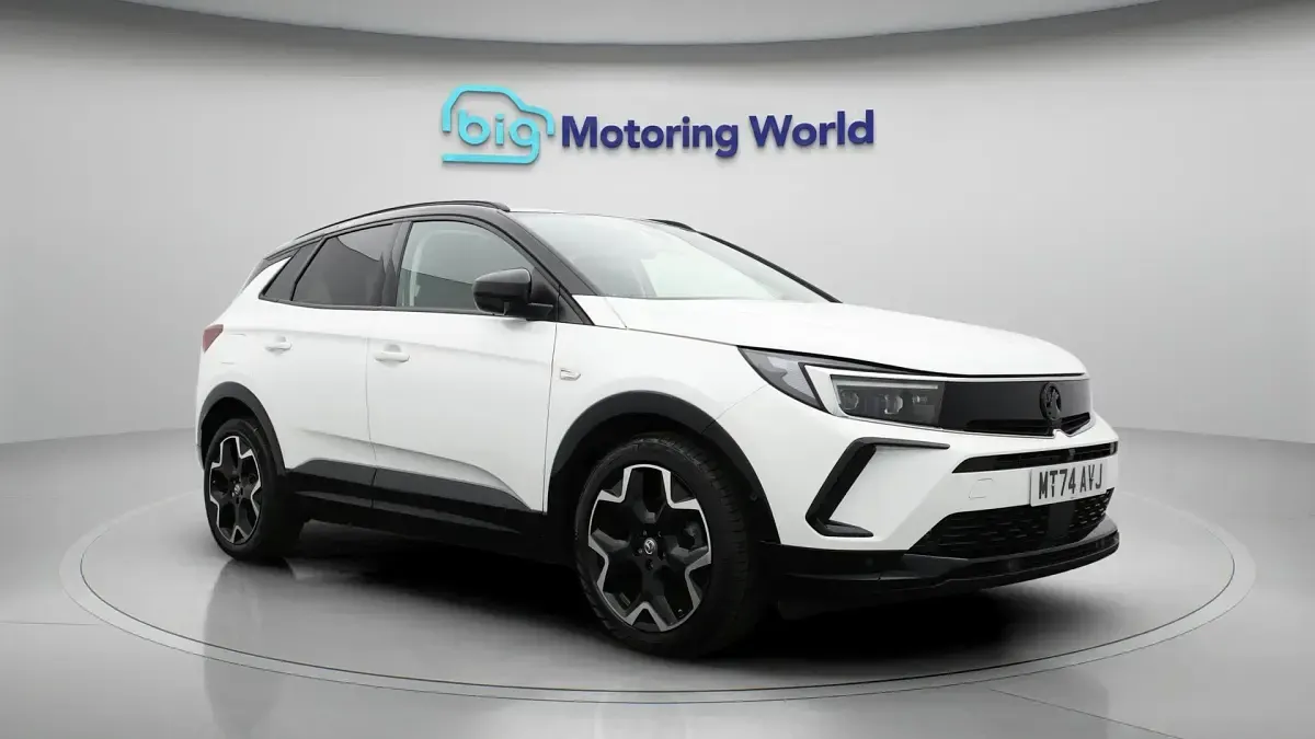 Second-hand Vauxhall Grandland X Ultimate 131 CP (96 kW) 2024 SUV