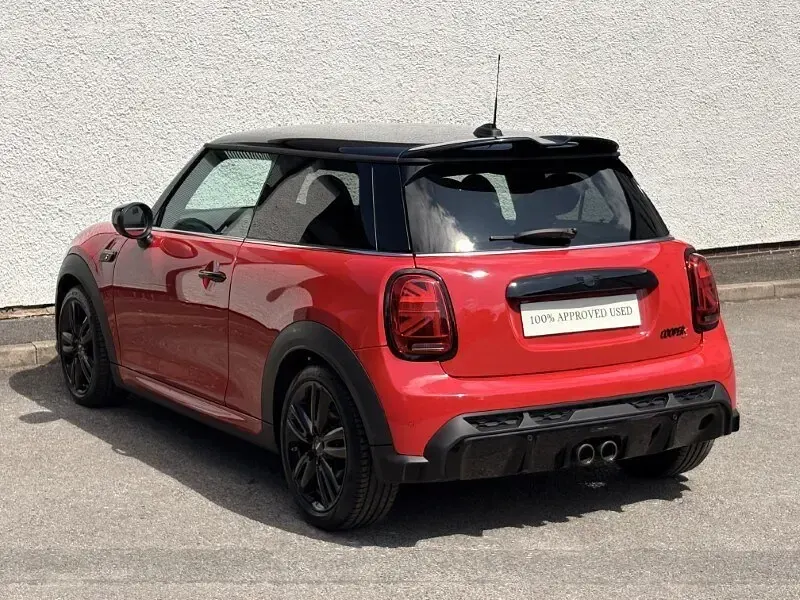 Used Mini Cooper S Hatch 201 HP (147 kW) 2024 Red Hatchback