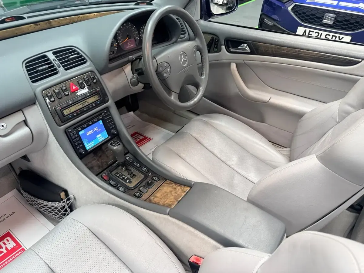 Used Mercedes CLK430 Avantgarde 2000 Blue Cabriolet