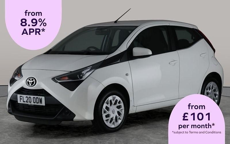 White Used 2020 Toyota Aygo X-play Hatchback | £8,867 (Good price) - Image 1/3