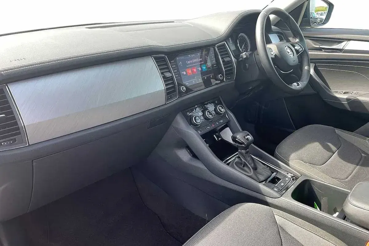 Used Skoda Kodiaq SE Drive 110 HP (80 kW) 2022 Petrol blue metallic SUV