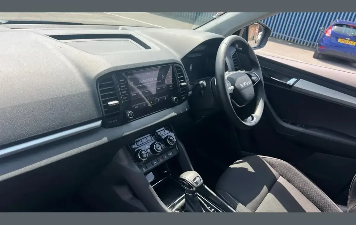 Used Skoda Karoq SE 150 HP (110 kW) 2025 Grey SUV