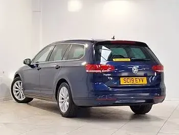 Used VW Passat Business 150 HP (110 kW) 2019 Blue Estate