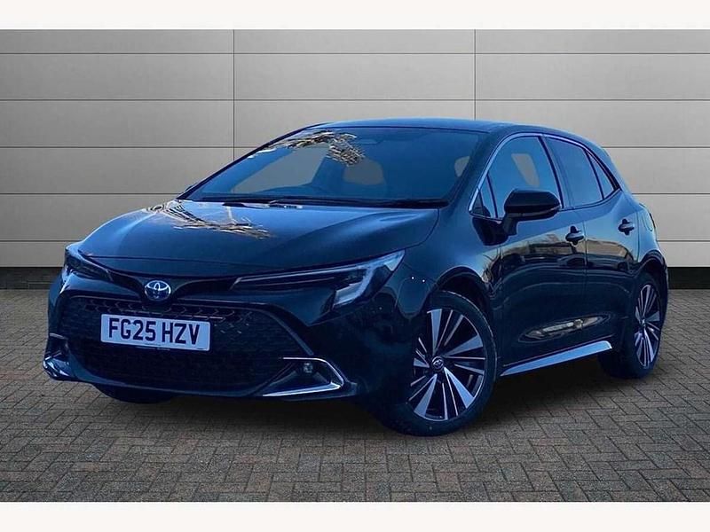 Used Toyota Corolla Design 140 HP (102 kW) 2025 Black Hatchback