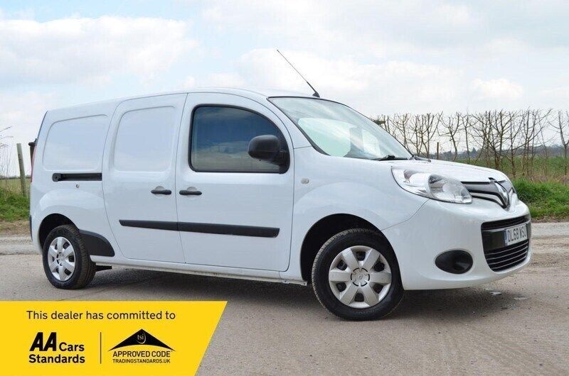 White Used 2018 Renault Kangoo Business MPV | £5,990 (Fair price) - Image 1/3