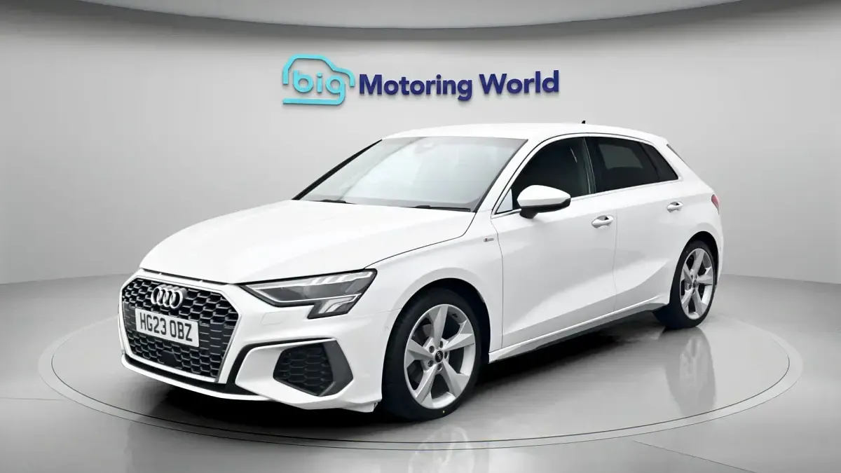 Used Audi A3 S-Line 148 HP (108 kW) 2023 White Sedan