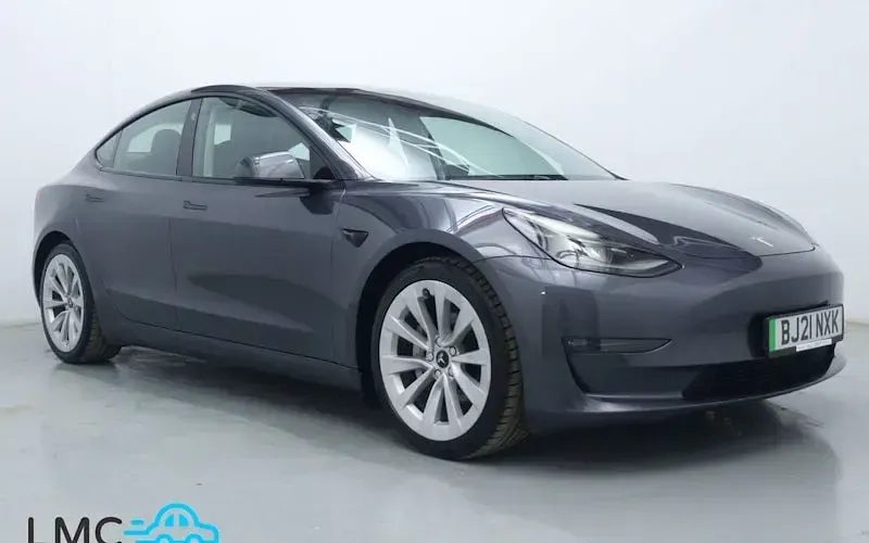 Usado Tesla Model 3 Long Range AWD 258 kW (351 HP) 2023 Sedan