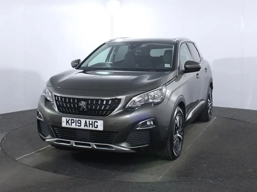 Used Peugeot 3008 Allure 131 HP (96 kW) 2019 Grey SUV