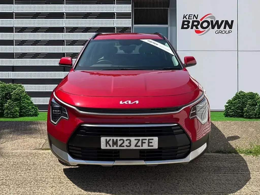 Używany Kia Niro 2023 Czerwony SUV