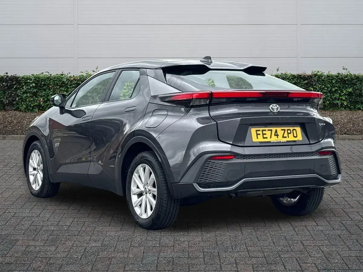 Used Toyota C-HR 140 HP (102 kW) 2024 Grey SUV