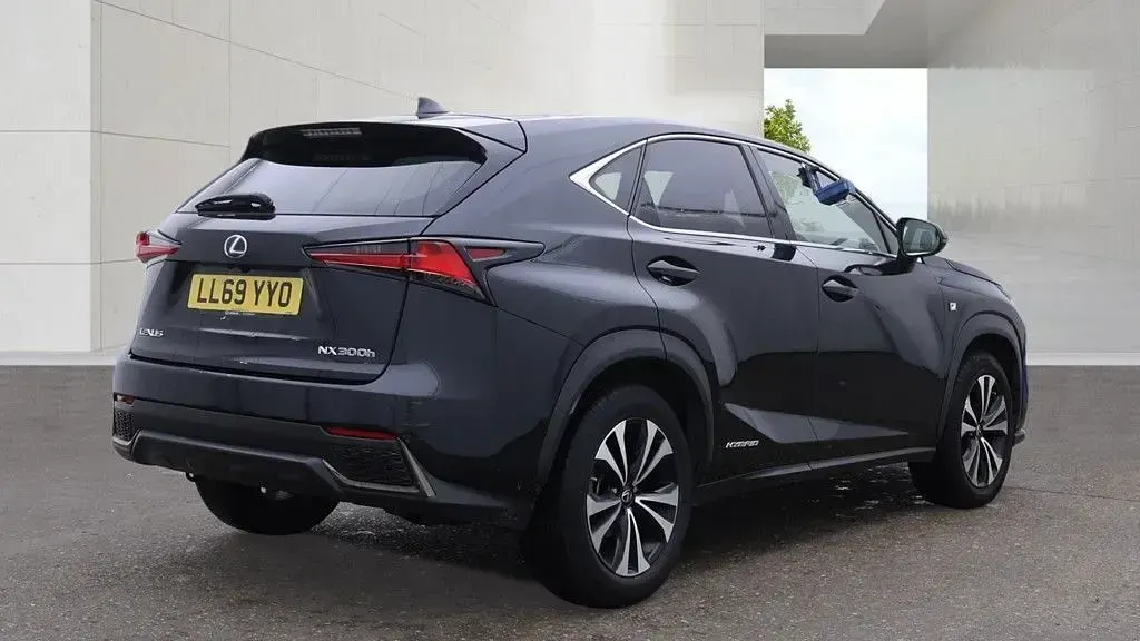 Used Lexus NX300h Sport Line 197 HP (144 kW) 2019 Black SUV