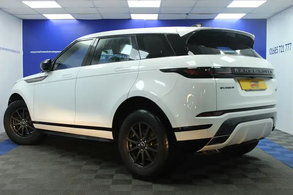 Used Land Rover Range Rover evoque R-Dynamic 163 HP (119 kW) 2021 White SUV