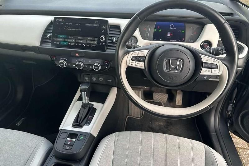 Used Honda Jazz Hybrid 109 HP (80 kW) 2022 Grey Hatchback