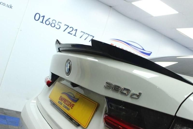 Used BMW 320 Sport Line 190 HP (139 kW) 2019 White Sedan