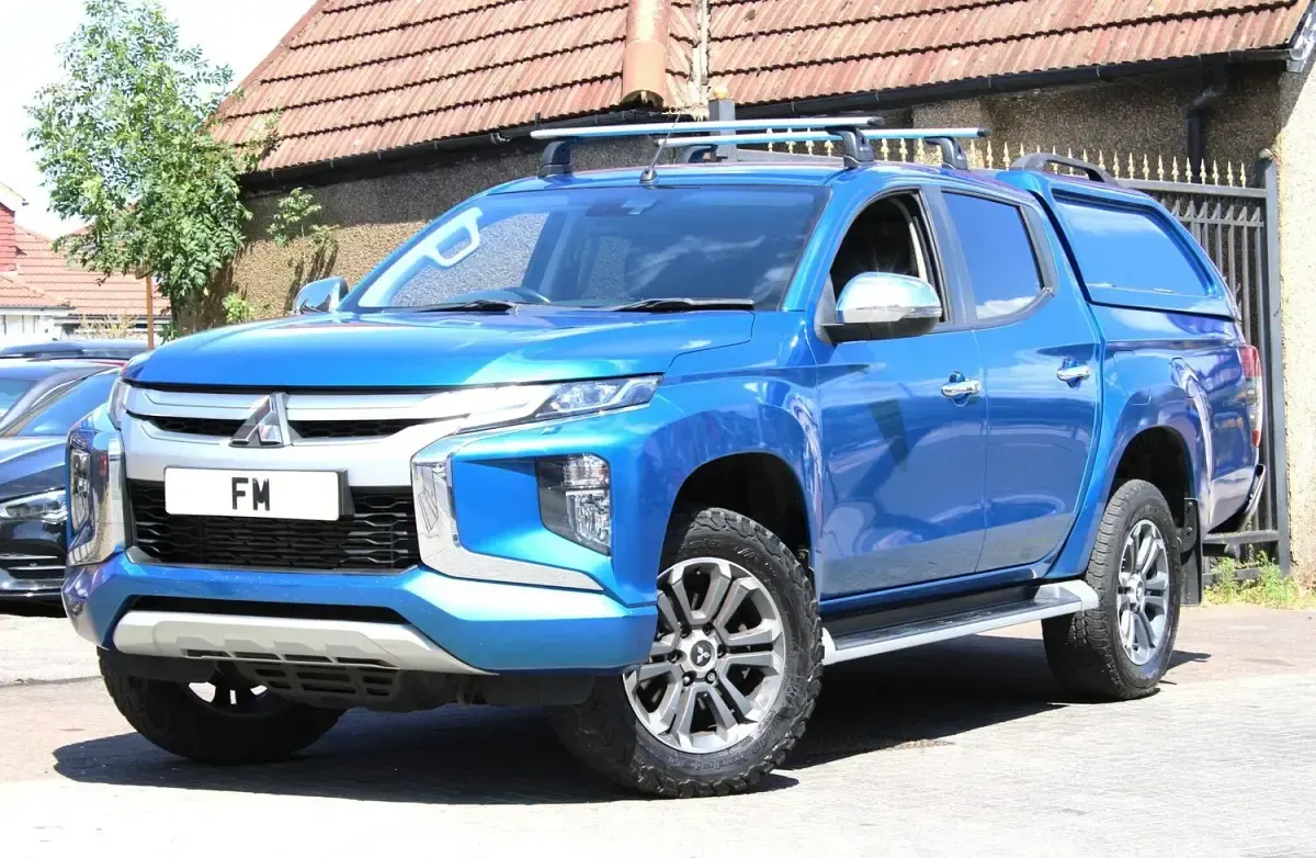 Used Mitsubishi L200 150 HP (110 kW) 2021 Blue Pickup