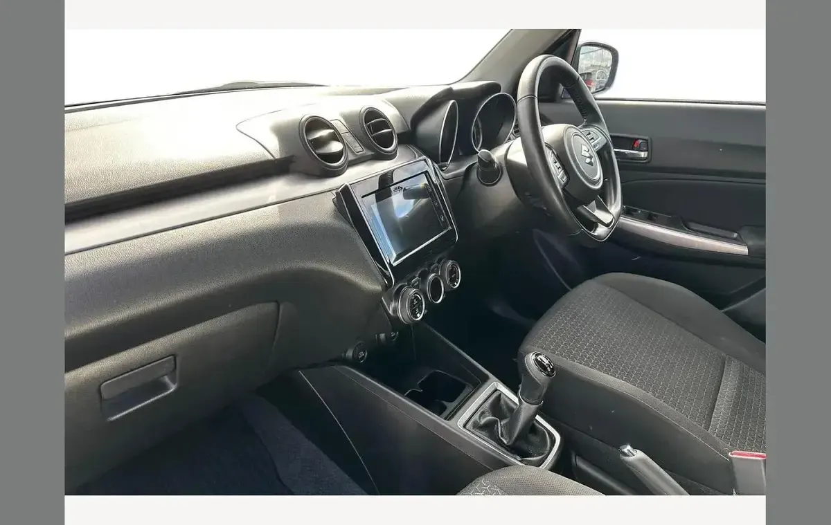 Used Suzuki Swift SZ5 83 HP (61 kW) 2022 Blue Hatchback
