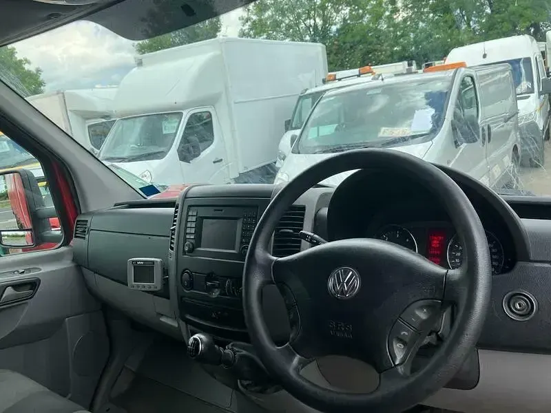 Used VW Crafter 109 HP (80 kW) 2015 Red Van
