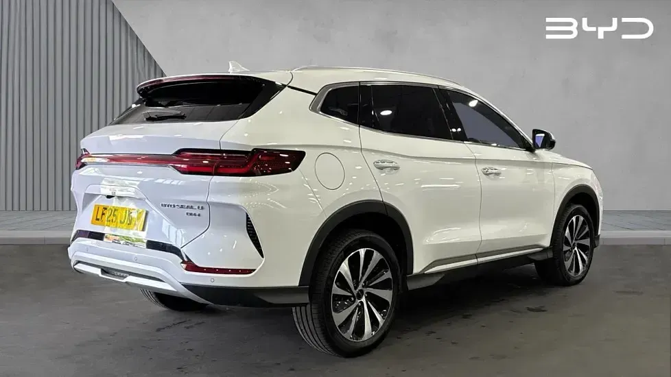 Used BYD Seal U Boost 218 HP (160 kW) 2025 White SUV