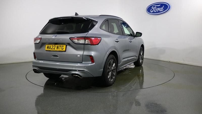 Used Ford Kuga ST-Line 225 HP (165 kW) 2022 Silver SUV