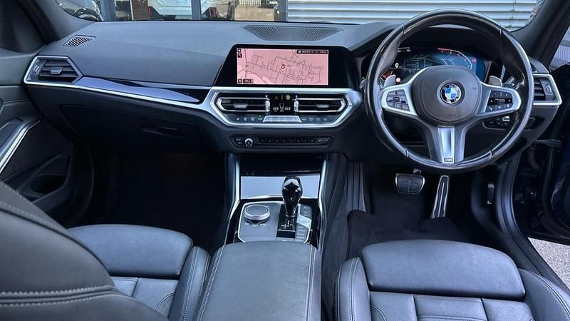 Used BMW 330 M Sport 258 HP (189 kW) 2021 Blue Estate
