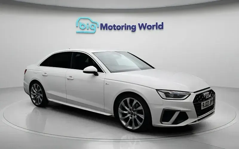 Usado Audi A4 S-Line 150 HP (110 kW) 2021 Branco Sedan