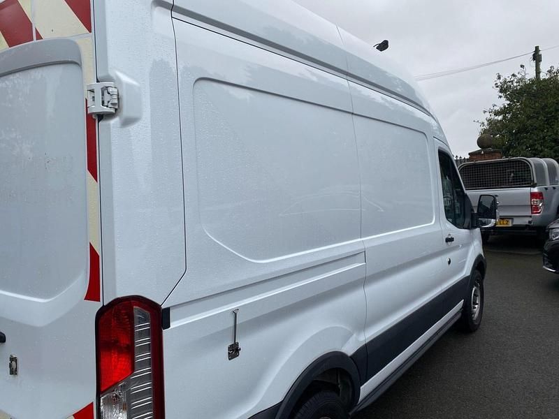 Used Ford Transit 130 HP (95 kW) 2019 White Van