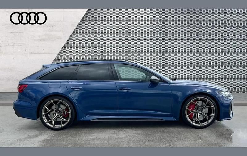 Usado Audi RS6 Design 630 HP (463 kW) 2024 Azul Carrinha