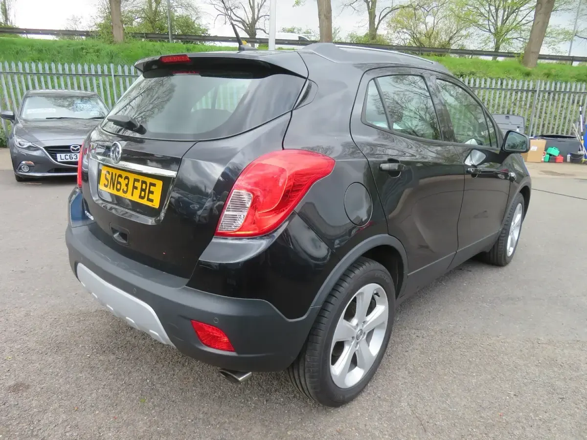 Second-hand Vauxhall Mokka 115 CP (84 kW) 2013 Negru SUV