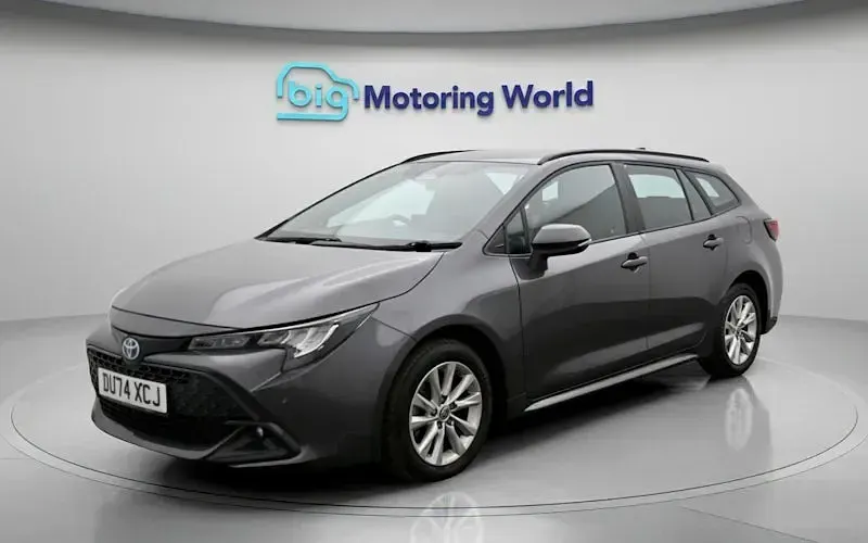 Used Toyota Corolla 140 HP (102 kW) 2026 Estate