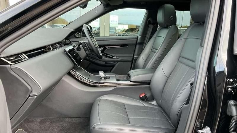 Used Land Rover Range Rover evoque HSE Dynamic 204 HP (150 kW) 2025 Metallic  santorini black SUV