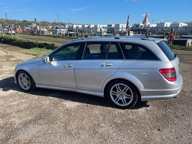 Begagnad Mercedes C180 156 HK (114 kW) 2009 Silver Kombi