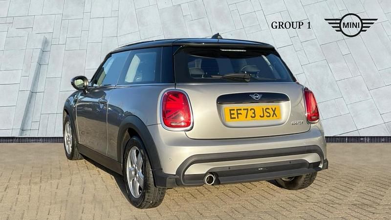 Used Mini Cooper Classic 134 HP (98 kW) 2023 Silver Hatchback
