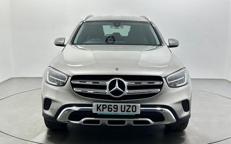 Usado Mercedes GLC220 194 HP (142 kW) 2019 Prateado Carrinha